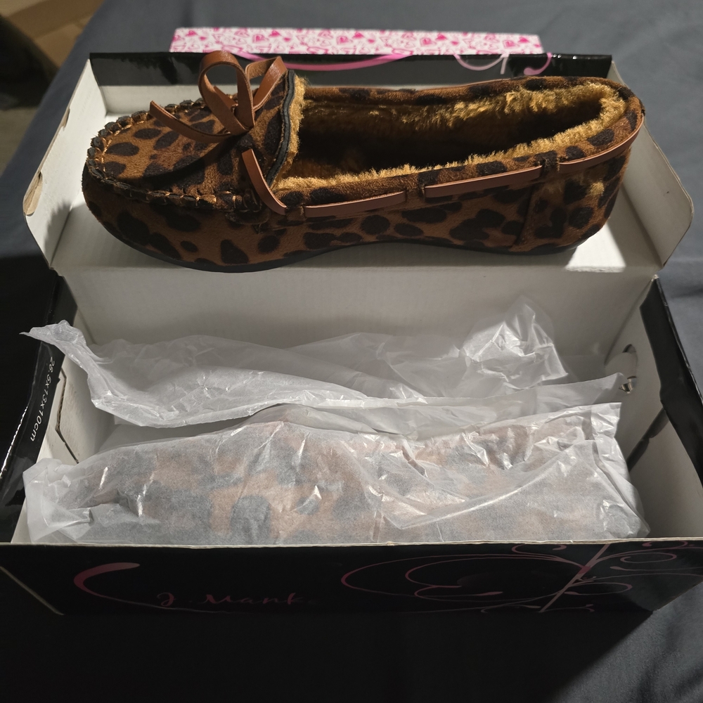 Leopard Print Faux Fur Lined Moccasin Slippers